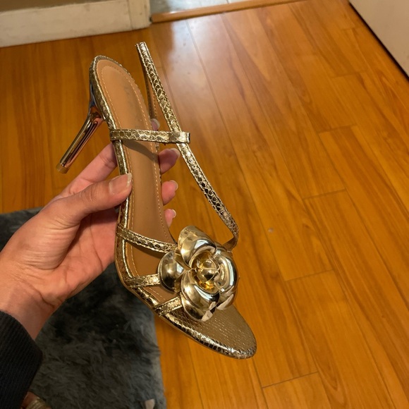 Elegant Gold Strappy Heels - Picture 2 of 3